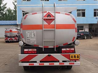 程力威牌CLW5071GJYH5型飛機(jī)加油車(chē)