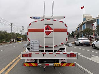 程力牌CL5180GJYD6型飛機(jī)加油車(chē)